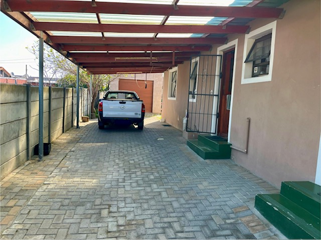 3 Bedroom Property for Sale in South End Western Cape